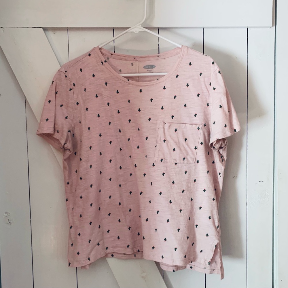 Old Navy Boyfriend Tee Pocket Tee T-Shirt Cactus Print Summer Flowy Casual